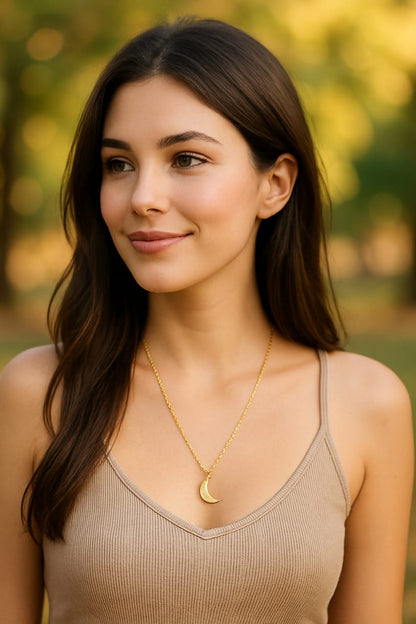 Crescent Moon Gold Pendant Necklace for Women – Dainty & Celestial Jewelry